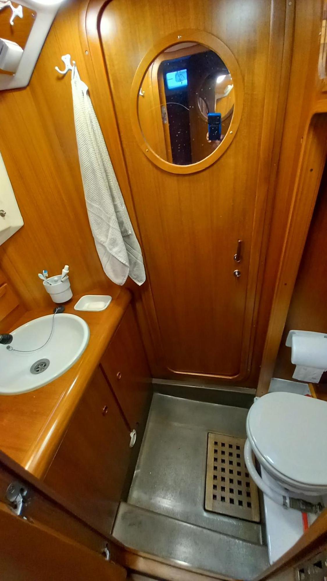 Botel Sailing Delfina Genoa