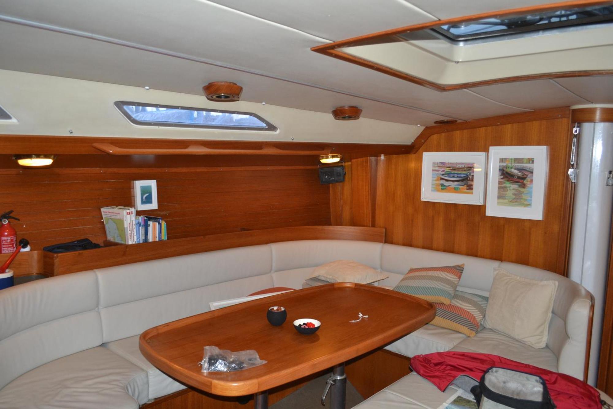 Sailing Delfina Botel Genoa